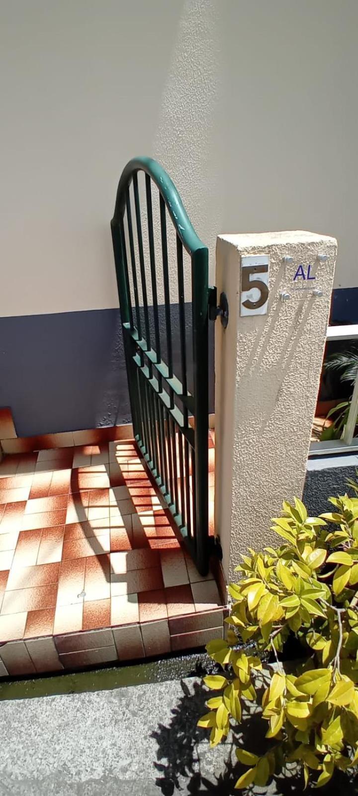 Vitorio'S Guesthouse São Vicente Eksteriør billede